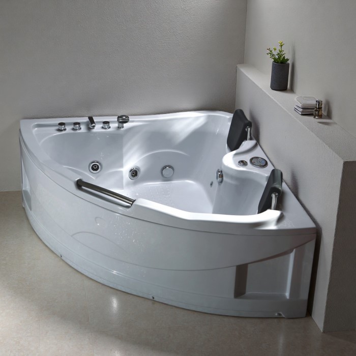 White Acrylic Jacuzzi Bathtub With Panel Pillow And Massage